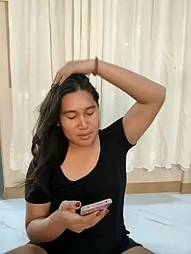 Romantic Sabrina online show from 10/13/25, 02:22