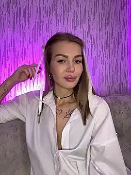 Snapshot of miss_veroNika chatting on 02/06/26, 03:00 miss veroNika online show from 02/06/26, 03:00