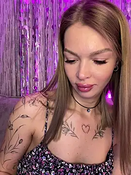 Snapshot of miss_veroNika chatting on 02/24/26, 03:37 miss veroNika online show from 02/24/26, 03:37