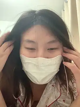 Snapshot of mmm6660 chatting on 11/06/25, 02:18 mmm6660 online show from 11/06/25, 02:18