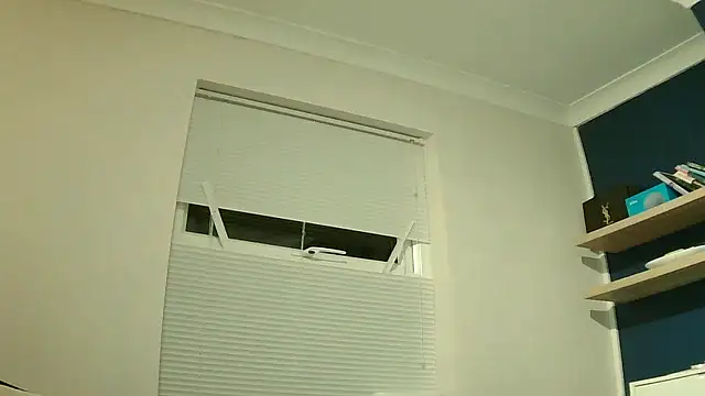 ASAIN VIRGIN ARIA online show from 12/02/25, 08:37