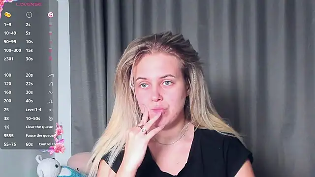 AngelAnty online show from 11/03/25, 03:24