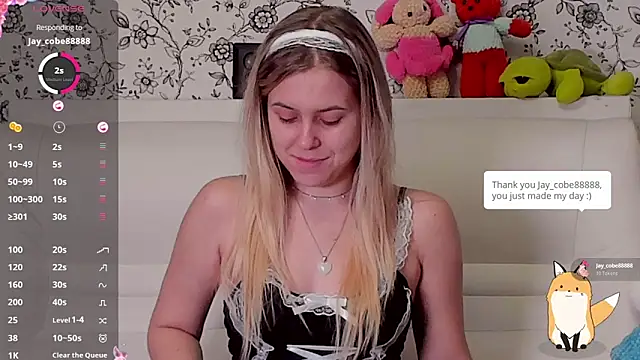 AngelAnty online show from 11/28/25, 01:47