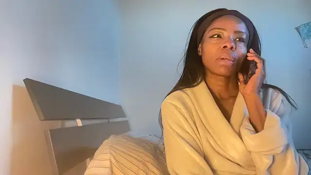 Snapshot of Peachyz69 chatting on 02/15/26, 10:39 Peachyz69 online show from 02/15/26, 10:39