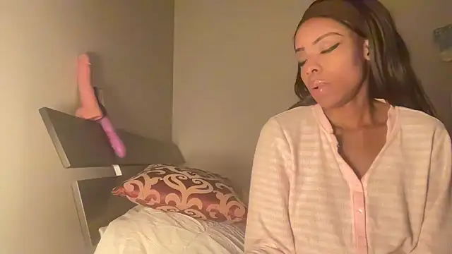 Peachyz69 online show from 05/11/26, 02:50