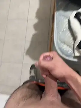 Snapshot of Mac26xdJ chatting on 10/26/25, 12:22 Mac26xdJ online show from 10/26/25, 12:22