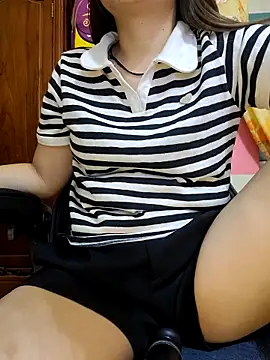 Bee sweet online show from 09/13/25, 04:18