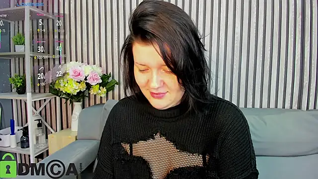 Michele Greenn online show from 10/17/25, 01:09