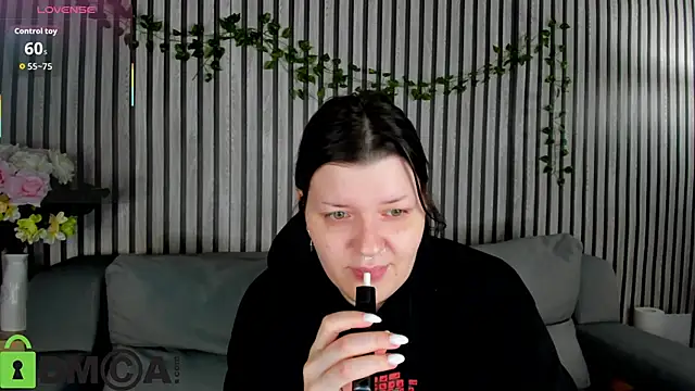 Michele Greenn online show from 11/16/25, 01:11