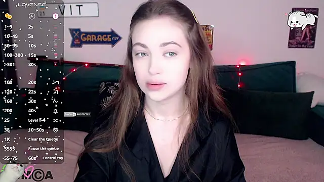 Snapshot of AmourLily chatting on 01/14/26, 07:36 AmourLily online show from 01/14/26, 07:36