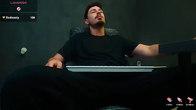 EnzoRace online show from 09/26/25, 05:00