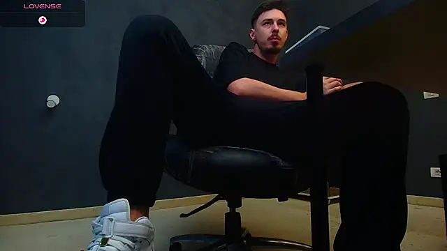 EnzoRace online show from 10/01/25, 05:02