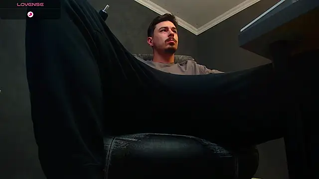 EnzoRace online show from 10/25/25, 04:53