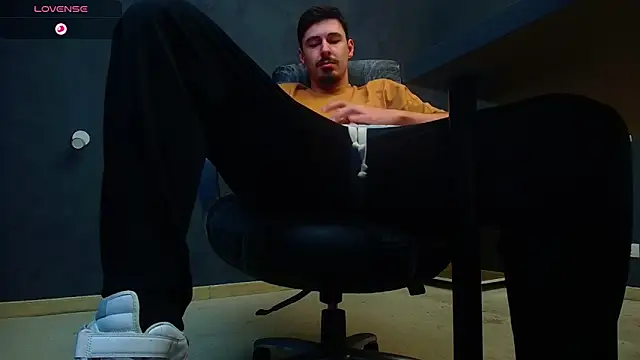 EnzoRace online show from 11/09/25, 07:17