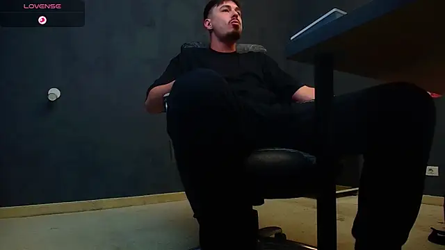 EnzoRace online show from 11/12/25, 05:30