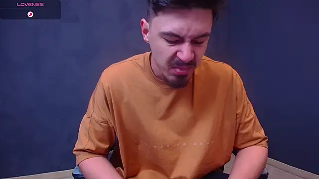 EnzoRace online show from 11/28/25, 05:43