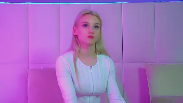 StacyEvances online show from 09/23/25, 07:00