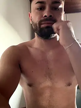 Snapshot of irimiea1729 chatting on 10/27/25, 01:04 irimiea1729 online show from 10/27/25, 01:04