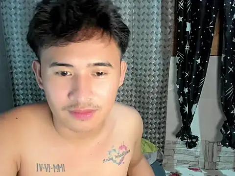Adim-pinoy146 online show from 05/18/26, 11:38