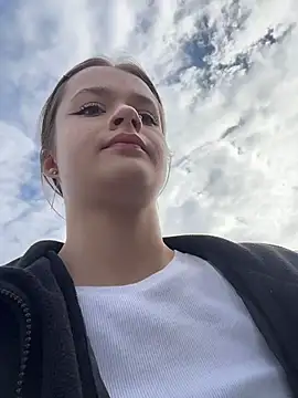 KittyQueeny online show from 09/27/25, 08:08