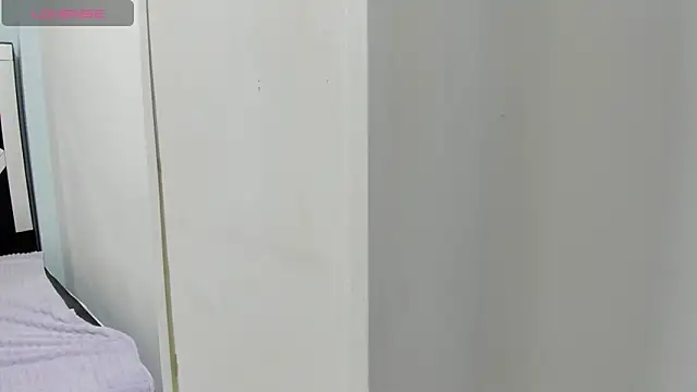 iisabella noa online show from 10/28/25, 12:41