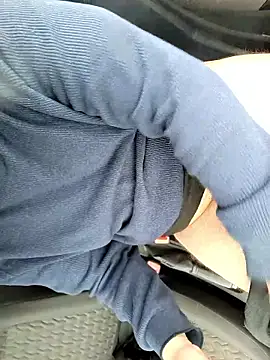 Snapshot of giova17cm chatting on 03/05/26, 10:44 giova17cm online show from 03/05/26, 10:44