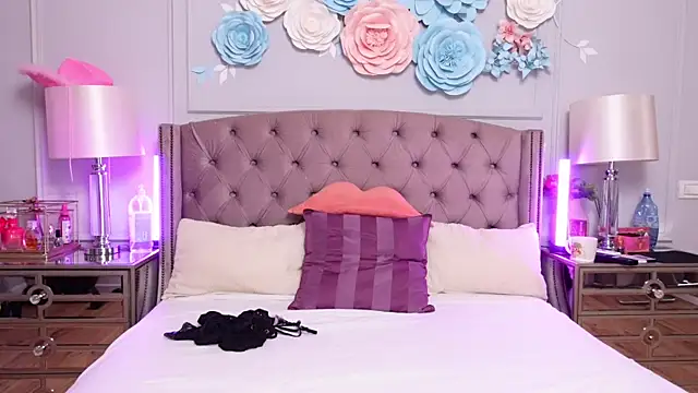 JenniferLovve online show from 07/10/26, 04:39