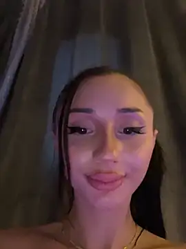 JenniferLovve online show from 07/15/26, 05:18