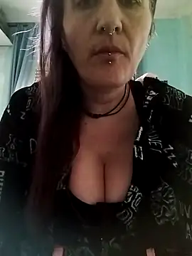 est 82 online show from 09/24/25, 03:59