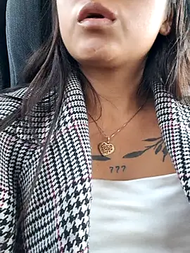 LunaHot 777 online show from 10/27/25, 08:35