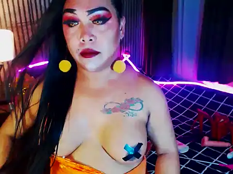 Snapshot of CumFactoryLuna chatting on 06/22/26, 10:12 CumFactoryLuna online show from 06/22/26, 10:12