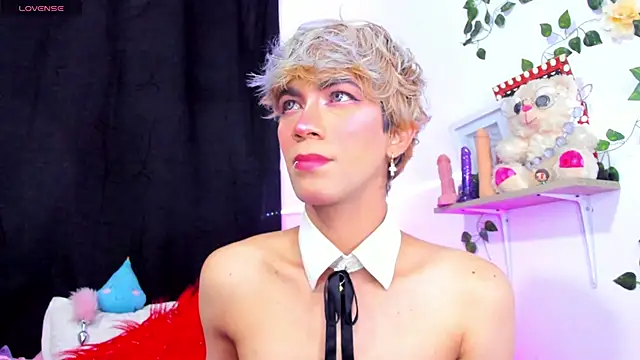 Cooperrosscute233 online show from 10/18/25, 05:57