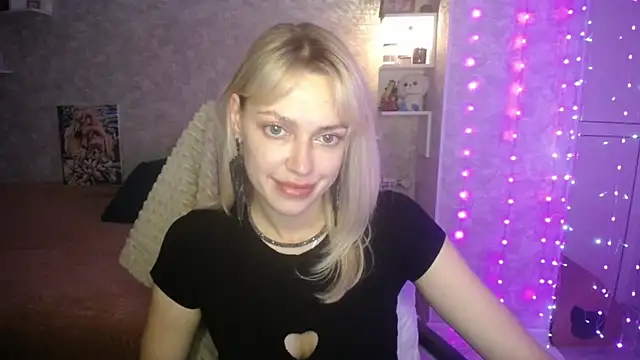 NickyAdamidi online show from 10/25/25, 05:51