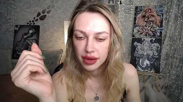 Snapshot of NickyAdamidi chatting on 06/10/26, 10:41 NickyAdamidi online show from 06/10/26, 10:41