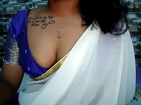 HOT AARVI11 online show from 12/15/25, 06:12