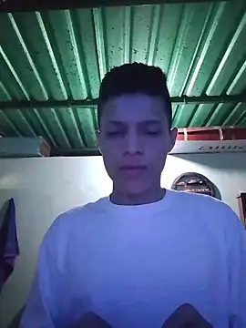 Snapshot of elinnki chatting on 12/20/25, 05:31 elinnki online show from 12/20/25, 05:31