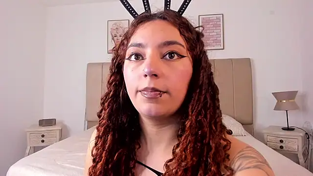 vane vixen online show from 10/10/25, 05:12