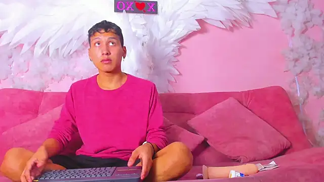 spicy adonhis online show from 12/03/25, 12:58