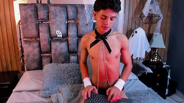 owen  johnson online show from 10/28/25, 11:58