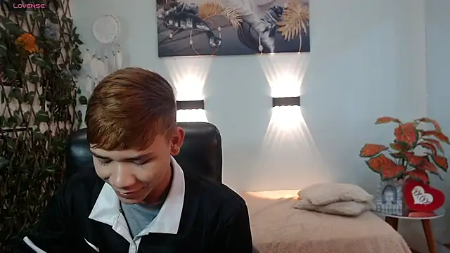 Snapshot of nathanclay chatting on 12/23/25, 03:26 nathanclay online show from 12/23/25, 03:26