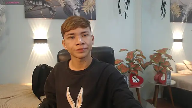 Snapshot of nathanclay chatting on 01/06/26, 05:22 nathanclay online show from 01/06/26, 05:22