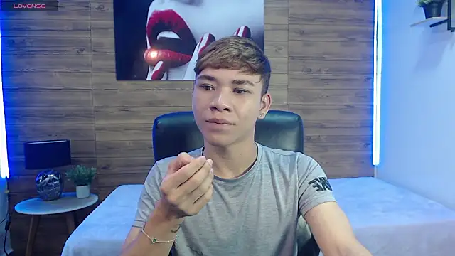 Snapshot of nathanclay chatting on 02/04/26, 03:34 nathanclay online show from 02/04/26, 03:34