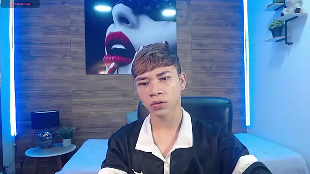 Snapshot of nathanclay chatting on 02/06/26, 03:22 nathanclay online show from 02/06/26, 03:22