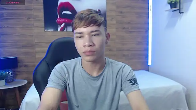 Snapshot of nathanclay chatting on 03/11/26, 03:12 nathanclay online show from 03/11/26, 03:12