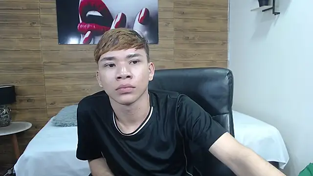 Snapshot of nathanclay chatting on 03/15/26, 03:45 nathanclay online show from 03/15/26, 03:45