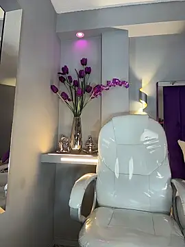 Snapshot of mia_everly chatting on 03/30/26, 01:06 mia everly online show from 03/30/26, 01:06