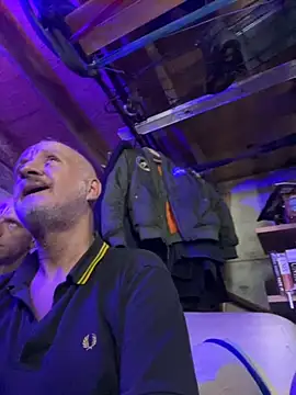 Snapshot of pervonpatrol chatting on 10/16/25, 12:55 pervonpatrol online show from 10/16/25, 12:55