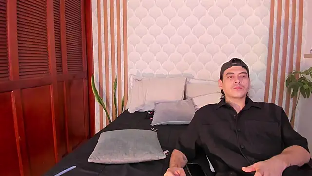 Cristian blaze online show from 06/19/26, 05:28