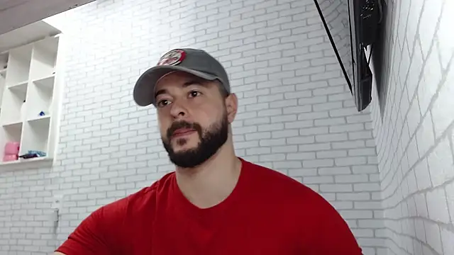 Snapshot of BombeiroHotx chatting on 11/12/25, 09:14 BombeiroHotx online show from 11/12/25, 09:14