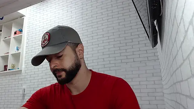 Snapshot of BombeiroHotx chatting on 01/06/26, 07:50 BombeiroHotx online show from 01/06/26, 07:50